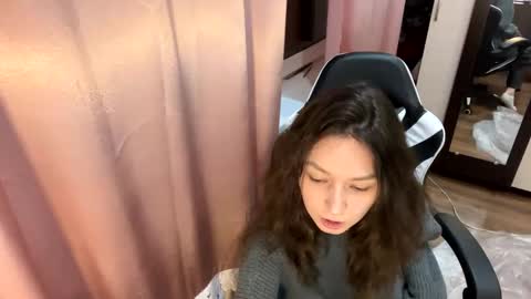 Snapshot of lorelea_cute chatting on 01-17-25, 03:53 Lorelea cute online show from 01-17-25, 03:53