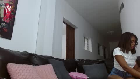 Snapshot of lorelei_pink chatting on 09-13-25, 05:07 lorelei_pink online show from 09-13-25, 05:07