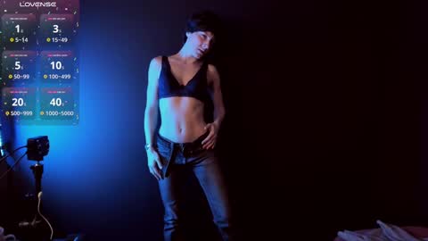 Loren online show from 02-11-25, 02:13