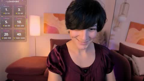 Loren online show from 11-18-25, 02:43