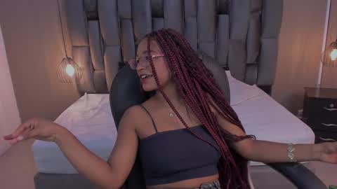 Snapshot of lorena_vieira_ chatting on 03-02-25, 08:07 Lorena Vieira online show from 03-02-25, 08:07