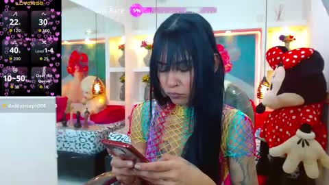 Snapshot of lorenapinto_ chatting on 09-19-25, 07:14 lore online show from 09-19-25, 07:14