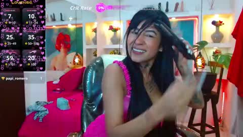 Snapshot of lorenapinto_ chatting on 10-08-25, 03:15 lore online show from 10-08-25, 03:15