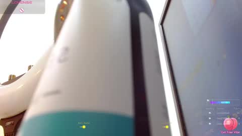 Snapshot of lorenapinto_ chatting on 11-06-25, 02:34 lore online show from 11-06-25, 02:34