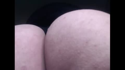 Snapshot of lorenitha_20 chatting on 07-15-26, 06:24 lorenitha online show from 07-15-26, 06:24