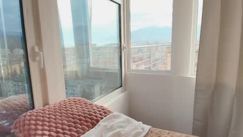 Amelia online show from 04-17-26, 06:38