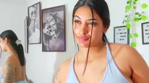 loretahorny online show from 02-12-26, 01:06