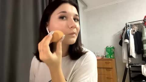 Kate online show from 09-22-25, 03:14