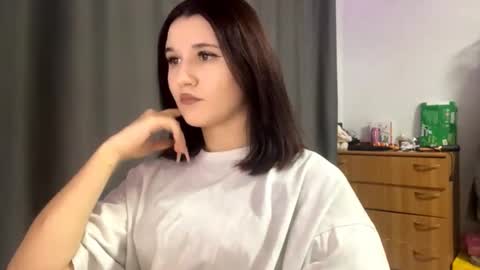 Kate online show from 10-12-25, 03:22