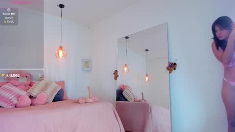 Lori Evans online show from 09-23-25, 07:55