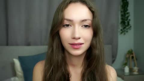 Snapshot of loriamarzinske chatting on 09-24-25, 10:13 Naomi online show from 09-24-25, 10:13