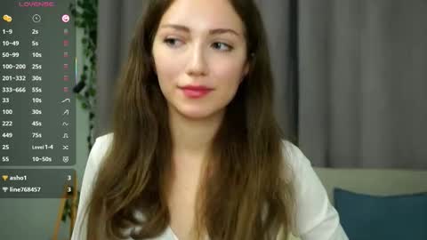 Snapshot of loriamarzinske chatting on 10-03-25, 09:34 Naomi online show from 10-03-25, 09:34