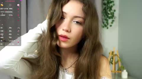 Snapshot of loriamarzinske chatting on 10-16-25, 10:11 Naomi online show from 10-16-25, 10:11