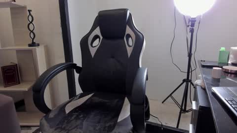 Snapshot of lorrainehunter chatting on 02-23-26, 12:57 Lorraine online show from 02-23-26, 12:57