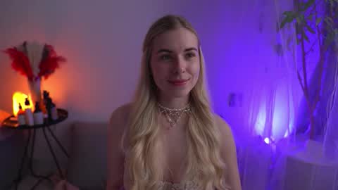 Lorrie online show from 09-26-25, 09:13