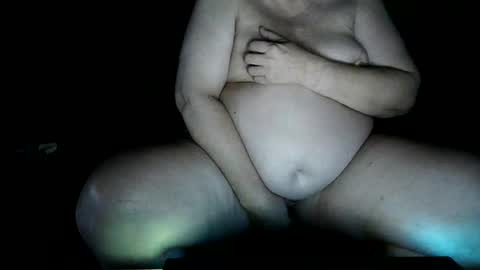 Snapshot of lory_99 chatting on 11-15-25, 02:31 Lory online show from 11-15-25, 02:31