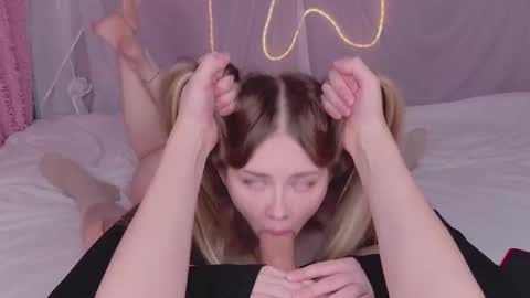 Snapshot of lost_wanderers chatting on 12-04-25, 09:56 Eva and Dima online show from 12-04-25, 09:56