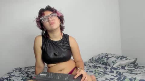 lotto_bloom online show from 10-20-25, 03:23