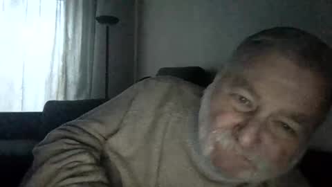 Snapshot of louis_chokdee chatting on 12-06-24, 03:00 louis_chokdee online show from 12-06-24, 03:00