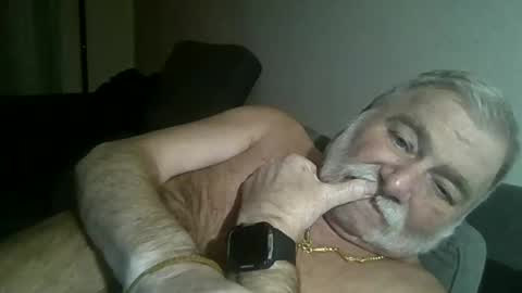 Snapshot of louis_chokdee chatting on 12-20-24, 06:02 louis_chokdee online show from 12-20-24, 06:02