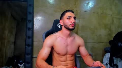 Louis online show from 03-09-25, 01:35