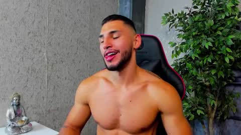 Louis online show from 09-29-25, 10:47