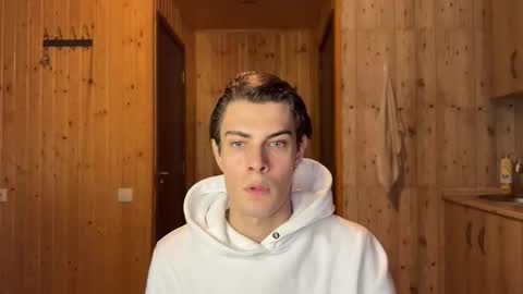 Snapshot of louis_preston chatting on 01-10-26, 11:20 Mark online show from 01-10-26, 11:20