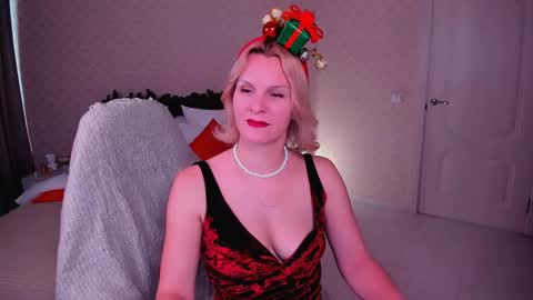 Louisa online show from 12-25-24, 01:51