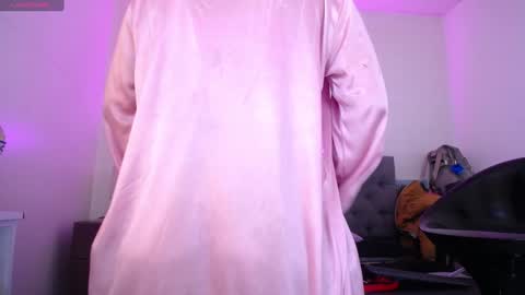  LouIse  online show from 01-15-25, 08:58