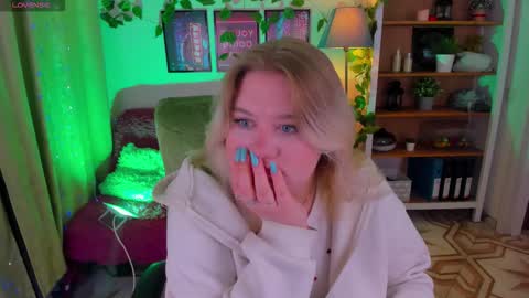 Loise online show from 11-30-25, 10:25