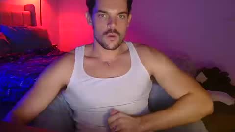 Snapshot of louisvalmer chatting on 10-16-25, 03:29 Louis Valmer online show from 10-16-25, 03:29