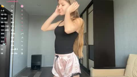 Lesi online show from 03-19-26, 10:41