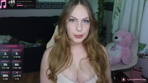 Snapshot of lovalentine chatting on 12-17-24, 05:18 Lo Valentine online show from 12-17-24, 05:18