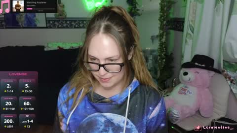 Snapshot of lovalentine chatting on 12-31-24, 05:22 Lo Valentine online show from 12-31-24, 05:22