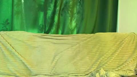 Cute face online show from 02-19-26, 04:52