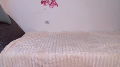 love bella  online show from 02-20-26, 12:29