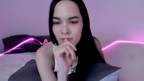 Snapshot of love_coin chatting on 01-24-25, 04:59 Love is name - I want to be your hobby General of hearts troops online show from 01-24-25, 04:59