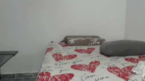 Snapshot of love_gatubela chatting on 01-19-25, 01:21 Nina online show from 01-19-25, 01:21