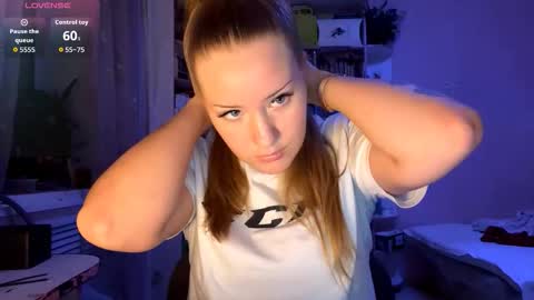 Megan online show from 10-10-25, 03:55