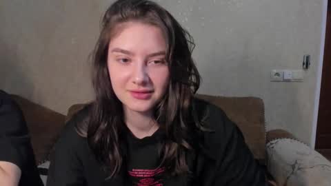 Snapshot of love_lina_muuur chatting on 02-16-26, 03:30 LINA online show from 02-16-26, 03:30