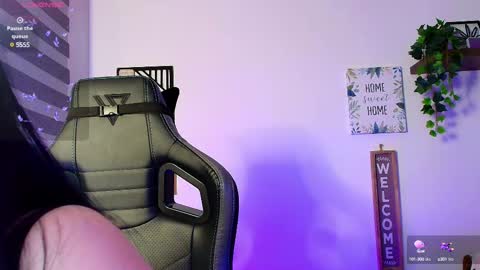 Sharol Leon online show from 02-24-25, 01:02