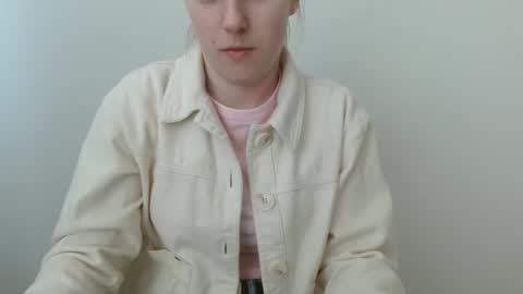 Vivian online show from 03-17-26, 12:08