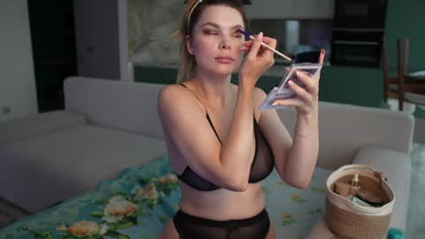 Snapshot of love_you_to123 chatting on 10-07-25, 08:44 love you to123 online show from 10-07-25, 08:44