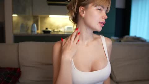 Snapshot of love_you_to123 chatting on 11-09-25, 06:01 love you to123 online show from 11-09-25, 06:01