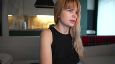 Snapshot of love_you_to123 chatting on 11-26-25, 09:21 love you to123 online show from 11-26-25, 09:21