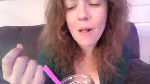 Snapshot of loveconnie chatting on 09-17-25, 03:19 Connie Rae online show from 09-17-25, 03:19