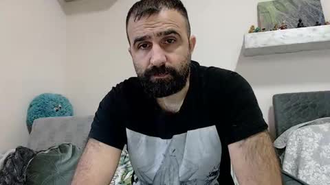 Snapshot of loveivat80 chatting on 12-19-24, 06:34 loveivat80 online show from 12-19-24, 06:34