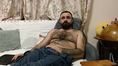 Snapshot of loveivat80 chatting on 02-20-25, 05:40 loveivat80 online show from 02-20-25, 05:40