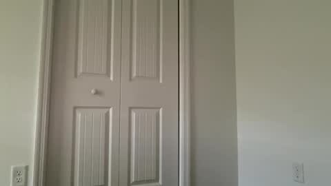 Snapshot of lovellly_ chatting on 11-17-25, 03:29 Love online show from 11-17-25, 03:29