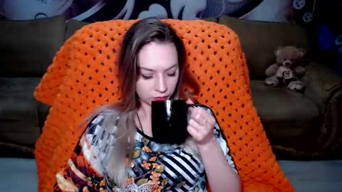 Snapshot of lovellymalina chatting on 01-02-25, 04:13 private open online show from 01-02-25, 04:13
